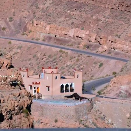 Kasbah Lucas Hostel Akhendachou n'Ait Ouffi Екстериор снимка
