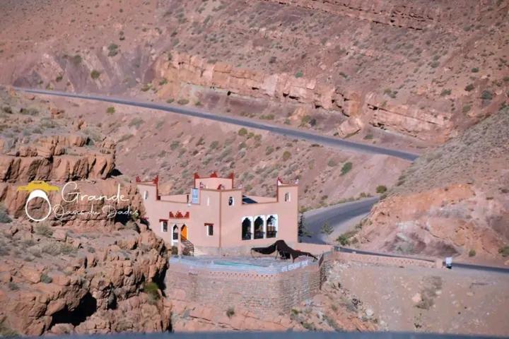 Kasbah Lucas Hostel Akhendachou n'Ait Ouffi Екстериор снимка