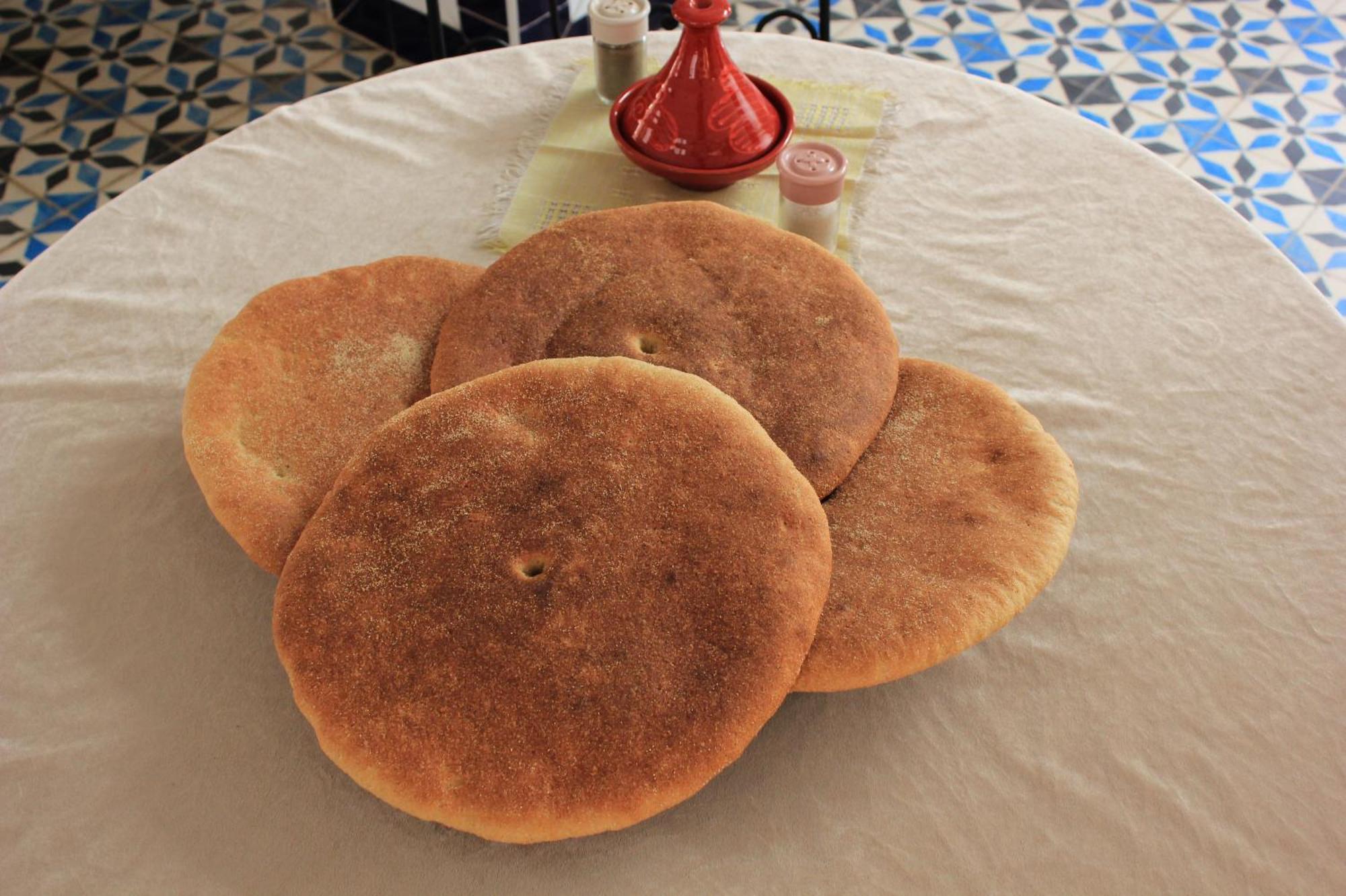 Kasbah Lucas Hostel Akhendachou n'Ait Ouffi Екстериор снимка