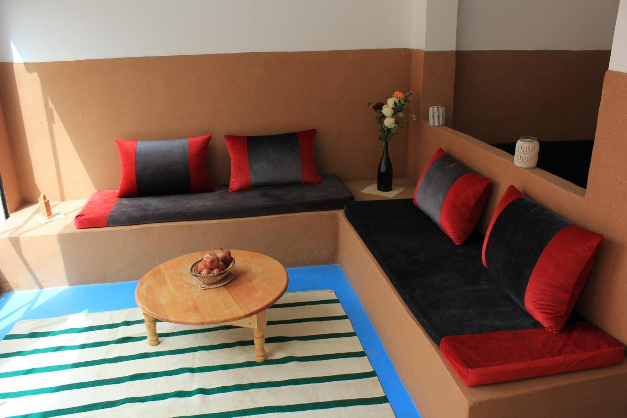 Kasbah Lucas Hostel Akhendachou n'Ait Ouffi Екстериор снимка